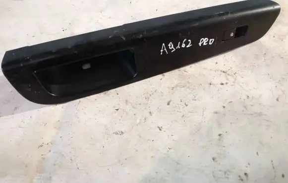 KIA Ceed Electric window control switch 823611h000 82361-1h000