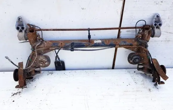 Volkswagen PASSAT B5.5 Rear subframe 
