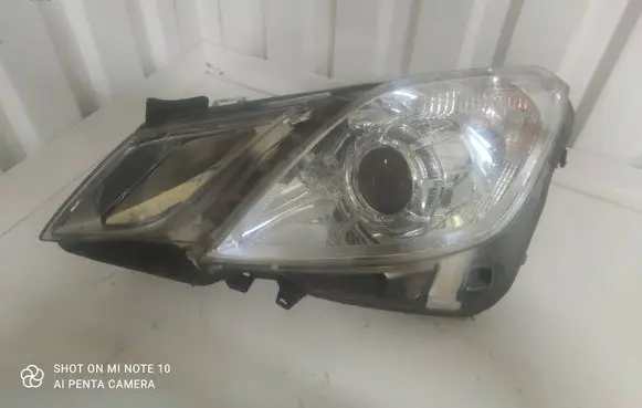 Mercedes-Benz E A207 Headlight/headlamp A2078204961 1LL00964793