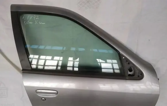 Citroen Xsara Front door pilkos