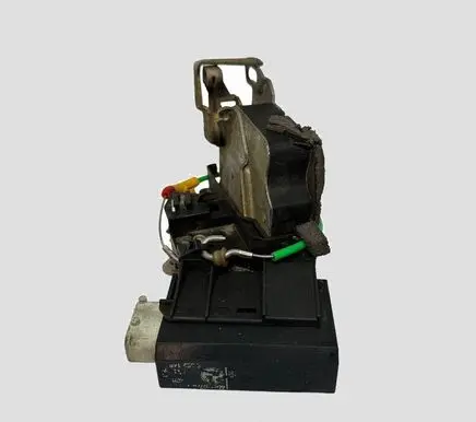 BMW 5 E39 Front door lock