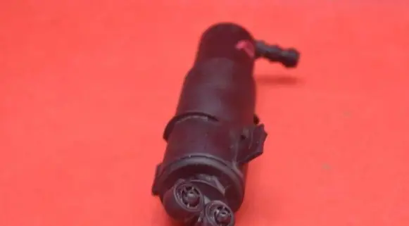 Audi A5 8T 8F Windshield washer spray nozzle 8T0955102