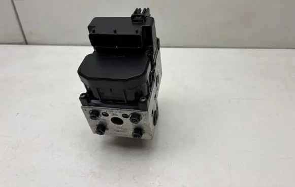 Volkswagen PASSAT B5 ABS Pump 8E0614111AB 0265216559