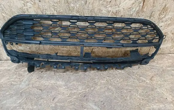 Citroen C4 II Picasso Front bumper lower grill