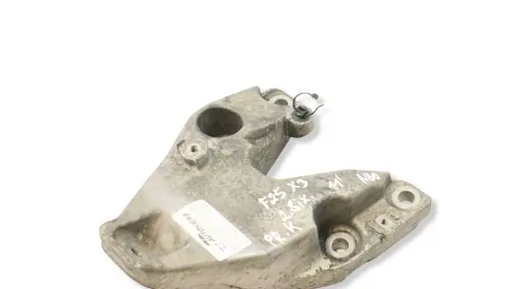 BMW X3 F25 Engine mounting bracket 6864719 6784827 22116864719