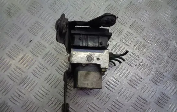 Renault Megane II ABS Pump 820038695