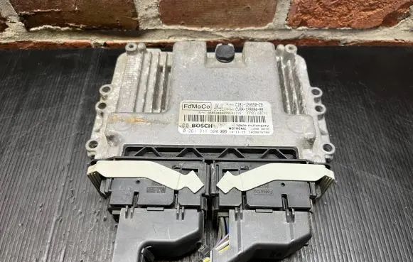 Ford Fiesta Engine control unit/module C1B1-12A650-ZB CV6A12B684BB 0261S11320