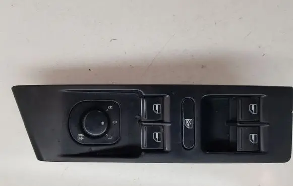 Volkswagen PASSAT B7 Electric window control switch 3AC857858A
