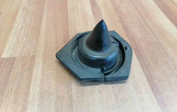 Renault Megane IV Rear coil spring rubber mount 552400003R