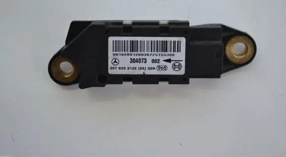 Mercedes-Benz CLS C219 Airbag deployment crash/impact sensor 304073002