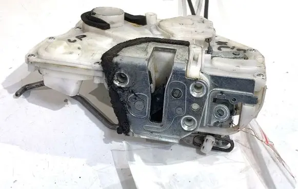 Suzuki SX4 Front door lock 8220279J30