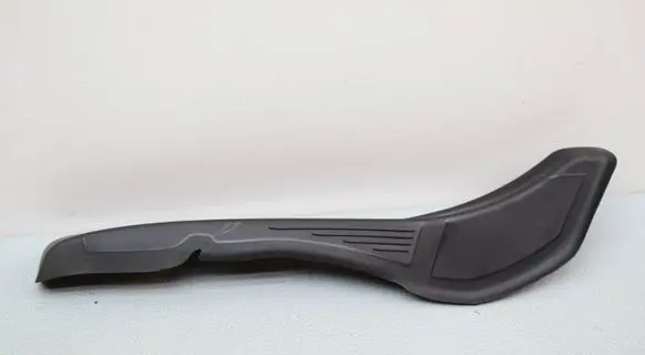 BMW 3 G20 G21 Rear/tail light trim molding 7464425