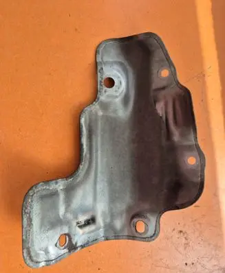 Opel Zafira C Exhaust heat shield 55570093