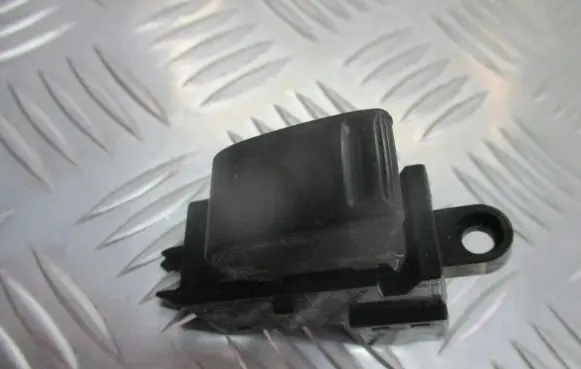 Nissan Primera Electric window control switch