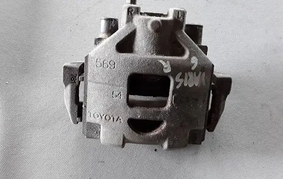 Toyota Yaris Front brake caliper 477300D070