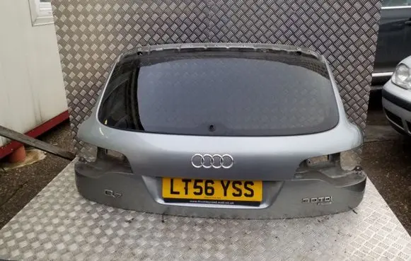 Audi Q7 4L Tailgate/trunk/boot lid