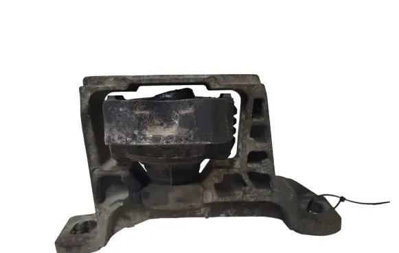 Engine mount bracket