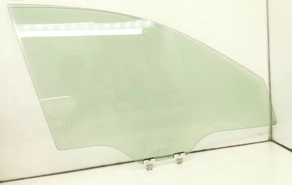 Subaru Impreza III Front door window glass four-door