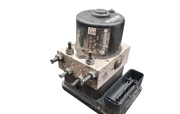 Skoda Fabia Mk2 (5J) ABS Pump 1K0907379K 00005305D1 10096003483