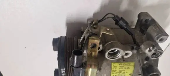 Mitsubishi Eclipse Climate control unit MR500182