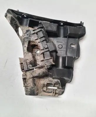 Volvo XC70 Front bumper mounting bracket 31214961