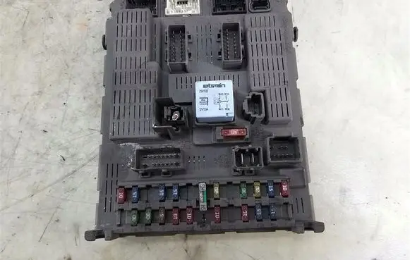 Peugeot 807 Comfort/convenience module 9649477380