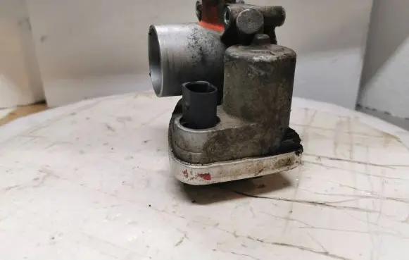 Skoda Fabia Mk1 (6Y) Throttle valve 5WS02025 036130062N 04134