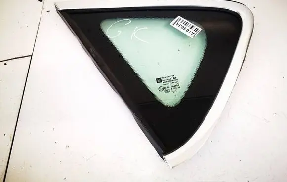 Opel Astra J Rear side window as2