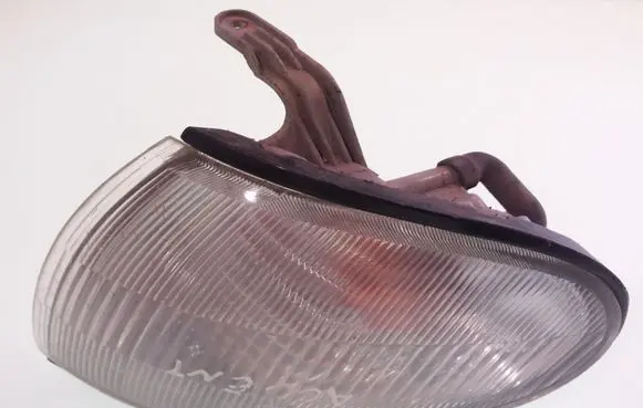 Hyundai Accent Front indicator light 92301220