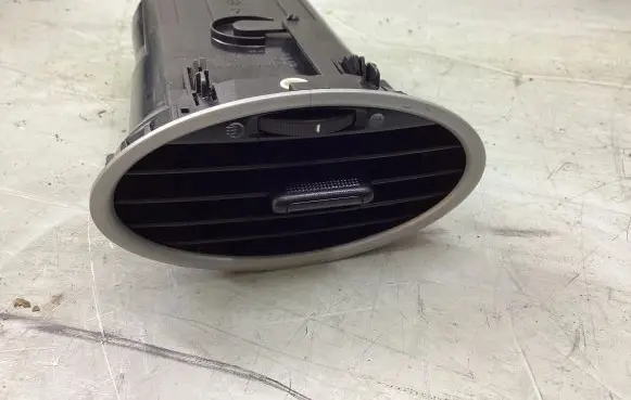 Ford Focus Dash center air vent grill 6N41A014L21CB 4M51A014L21BD 4M51A014L21AE