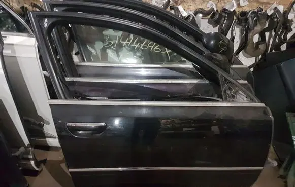 Audi A8 S8 D3 4E Front door 4E0