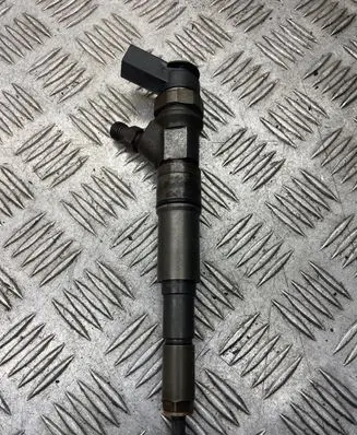 Fuel injector