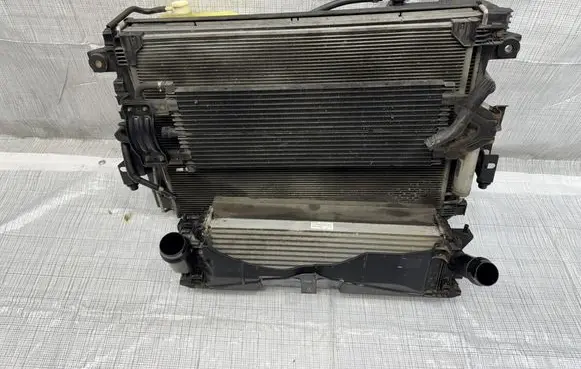 Nissan Navara D23 Radiator set 
