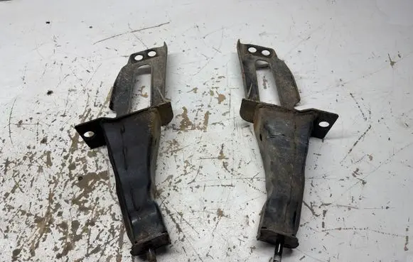 Volvo XC70 Radiator support slam panel bracket 