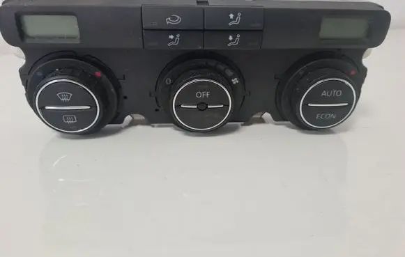 Volkswagen Touran I Climate control unit