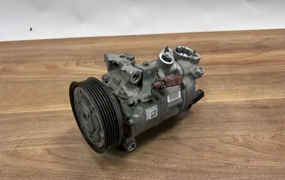 Volkswagen Golf VIII Air conditioning (A/C) compressor (pump) 3Q0816803D