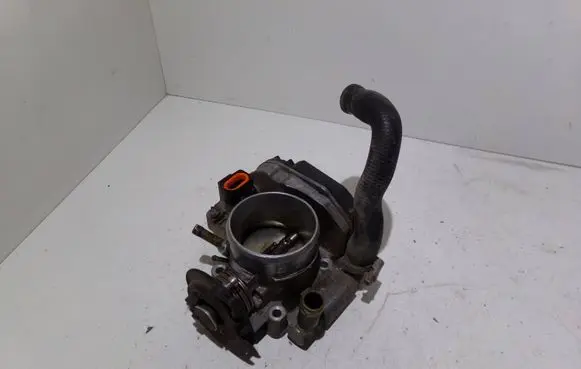 Audi A6 S6 C5 4B Throttle valve 058133063