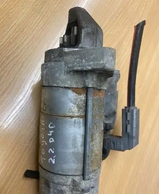 Toyota Avensis T250 Starter motor 281000R010