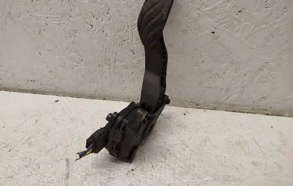 Nissan Qashqai Accelerator throttle pedal 180024BG0B 6PV00997817