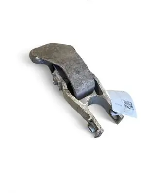 Volvo XC90 Engine mount bracket 31380665