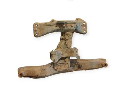 Subaru Forester SF Gearbox mounting bracket 