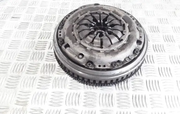 Nissan Tiida C11 Clutch set kit 8200495249 8200450217