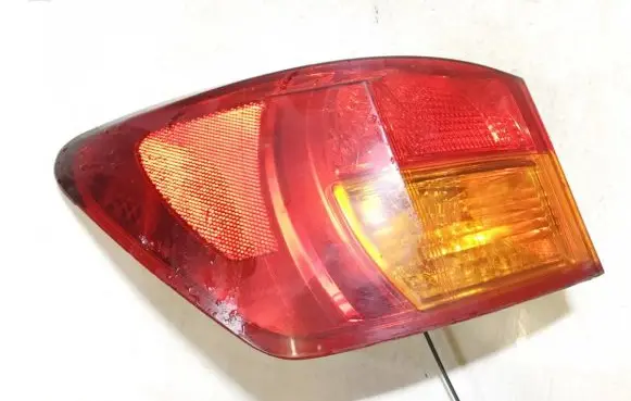 Lexus IS 220D-250-350 Rear/tail lights