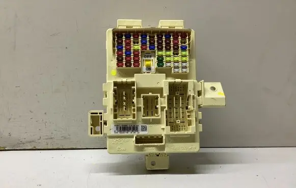 Hyundai Tucson TL Fuse module 91951D7660