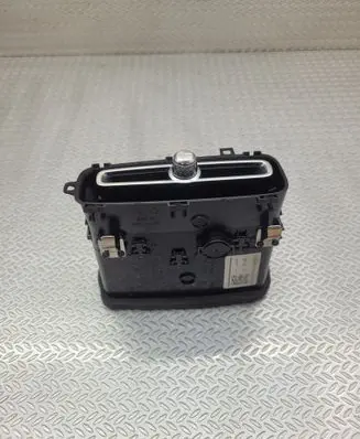 Volvo XC40 Dashboard side air vent grill/cover trim 31442626