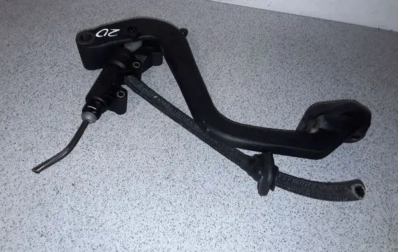 BMW 3 E46 Clutch master cylinder 35311163870 1163870 21526758822