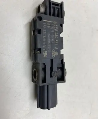 Audi A4 S4 B7 8E 8H Airbag deployment crash/impact sensor 8E0959651A