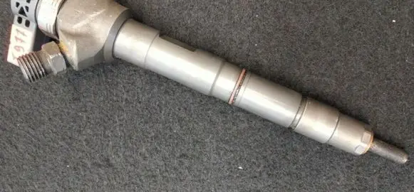 Volkswagen Golf VII Fuel injector 04L130277AJ