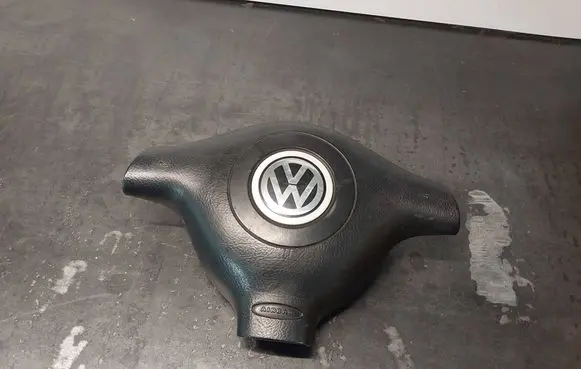 Volkswagen PASSAT B5 Steering wheel airbag 3B0880201AL