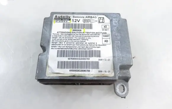 Iveco Daily 35.8 - 9 Airbag control unit/module 607630800D 69500826